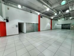 Auto World (D12), Warehouse #496694581